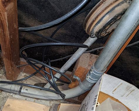 electrical conduit gap repair